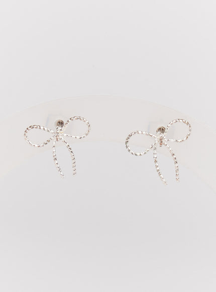 Noir Knot Ribbon Earrings IM531