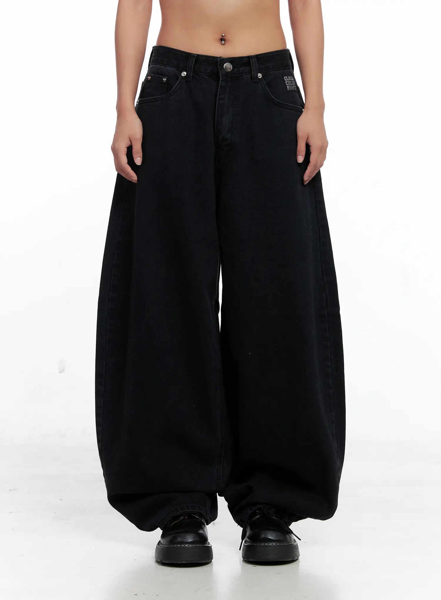 melany-lettering-wide-leg-lettering-jeans-cs524