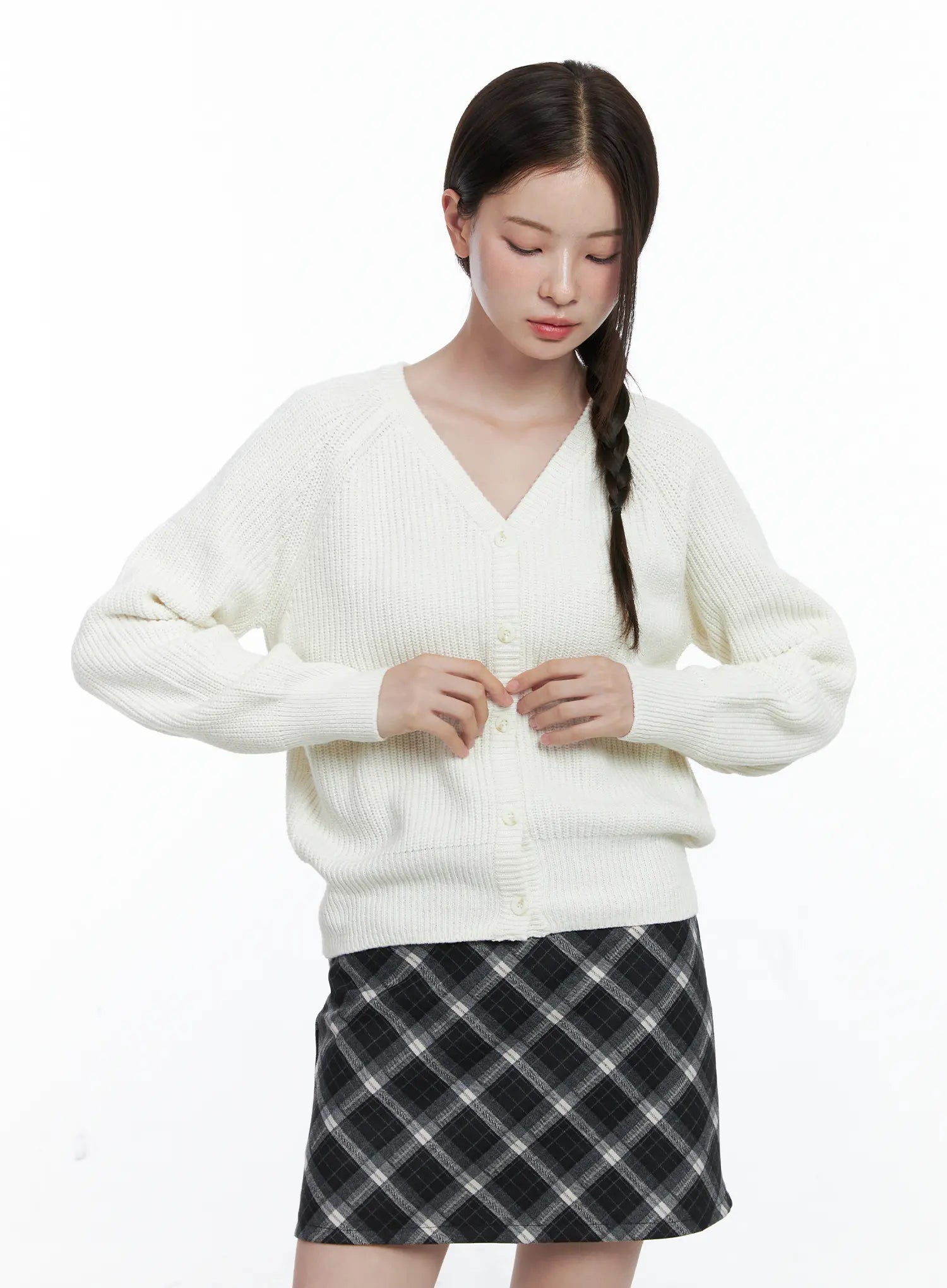 v-neck-button-knit-cardigan-co506