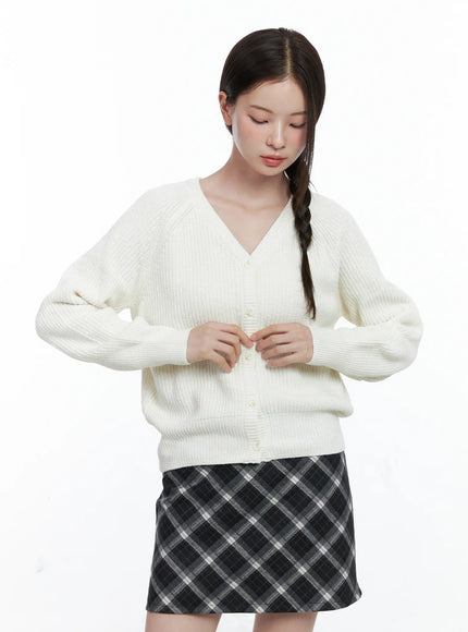 v-neck-button-knit-cardigan-co506
