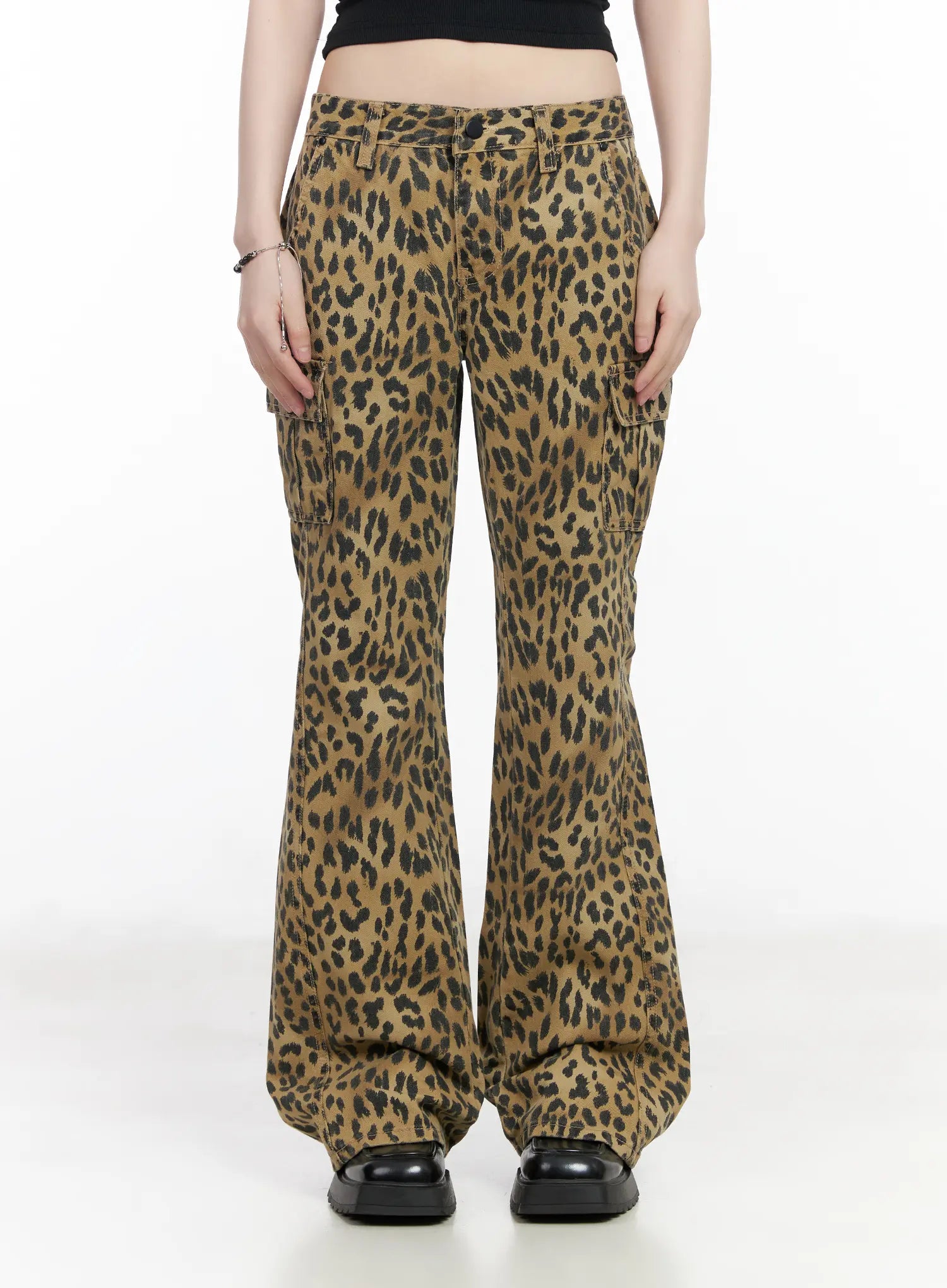animal-print-bootcut-pants-cm526