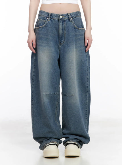 Ainslie Classic Wide-Fit Jeans CM526