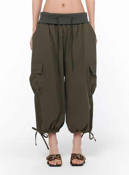 folded-cargo-bermuda-pants-ca515
