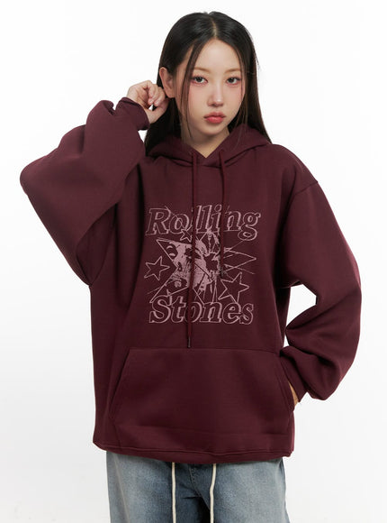 cozy-graphic-hooded-sweatshirt-cn413