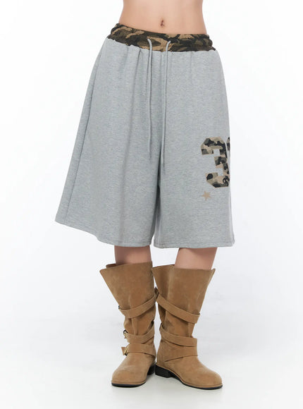 camo-print-bermuda-shorts-cy513