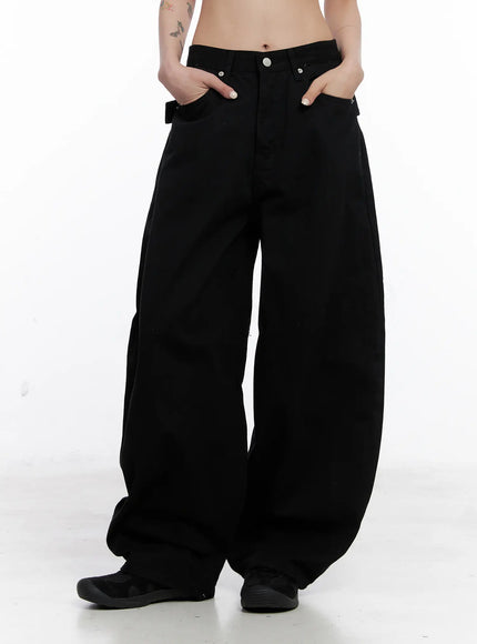 nana-studded-belt-balloon-jeans-cs512