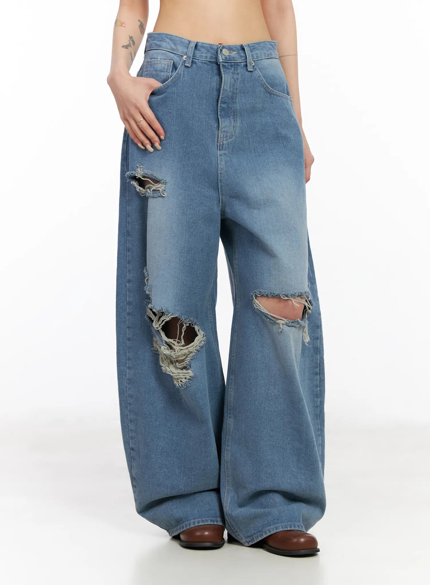 Lylah Ripped Wide Leg Jeans CM517