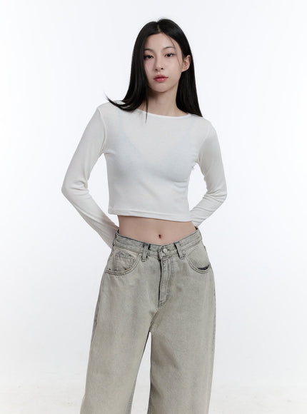 Essential Slim-Fit Long-Sleeve Crop Top CJ520