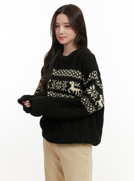 cozy-nordic-round-neck-sweater-on429