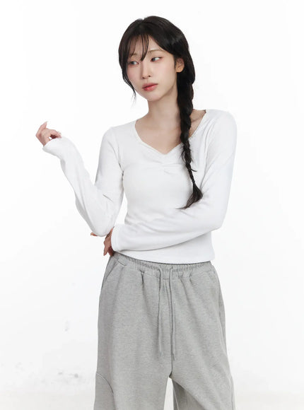 shirring-heart-neck-long-sleeve-top-cj527