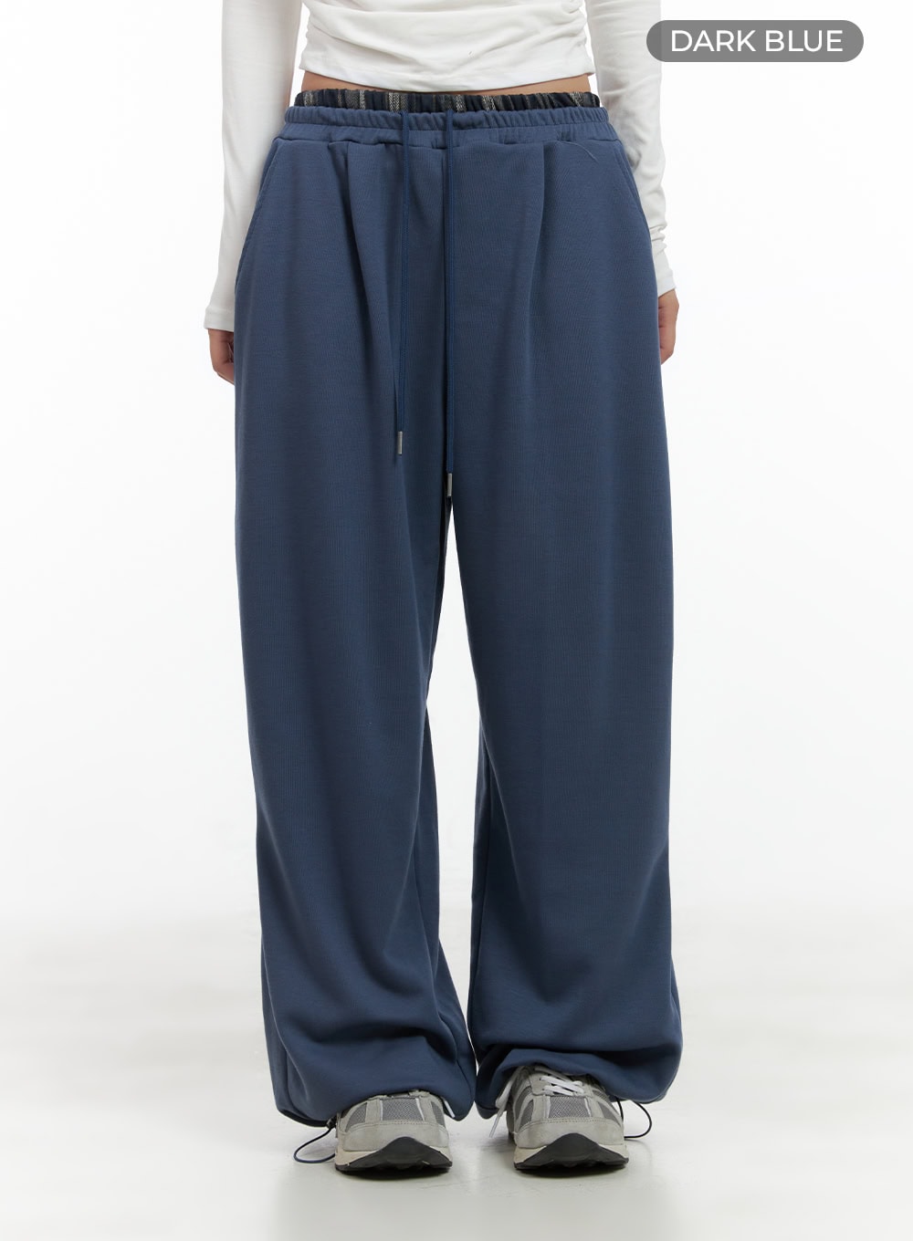 side-buckle-oversized-sweatpants-cg423