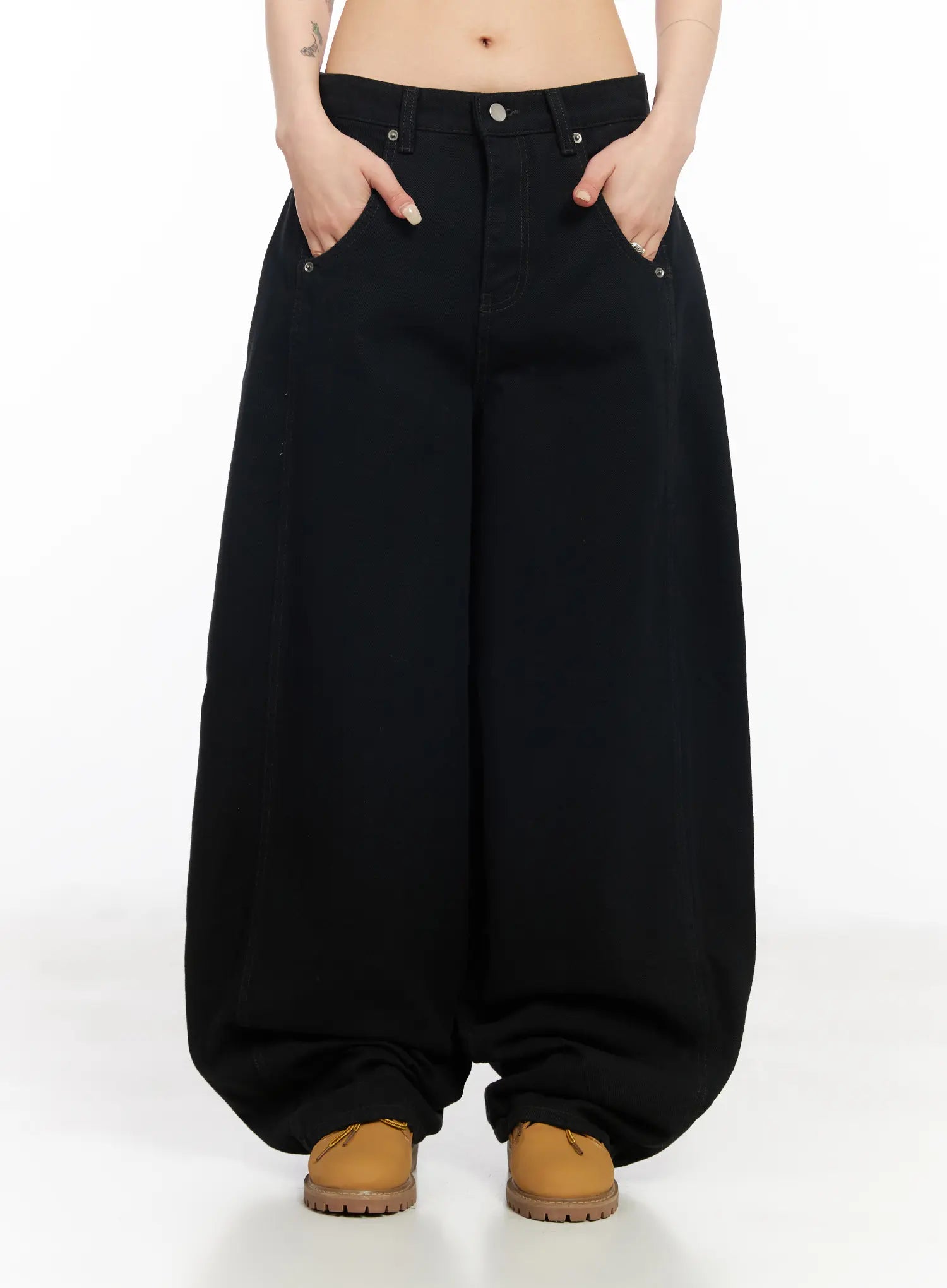 joan-graphic-wide-leg-pants-cm516