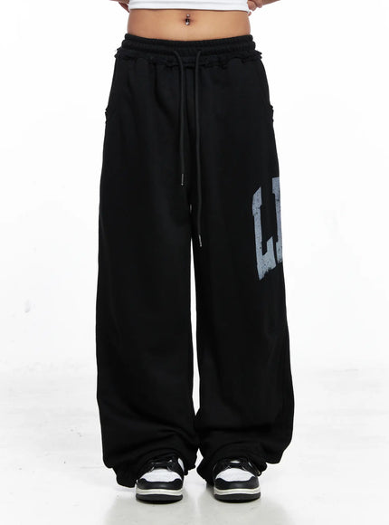 side-graphic-wide-leg-sweatpants-co510