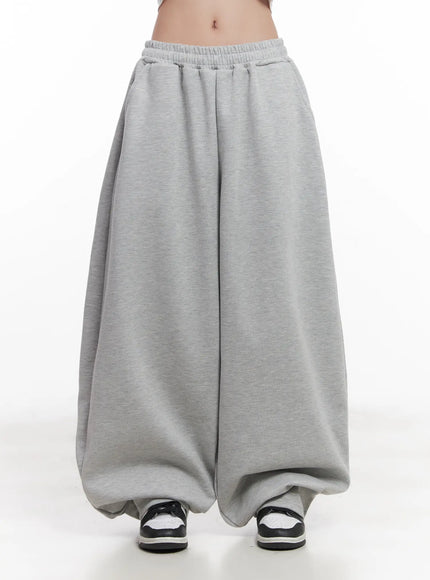 basic-wide-fit-sweatpants-cu517