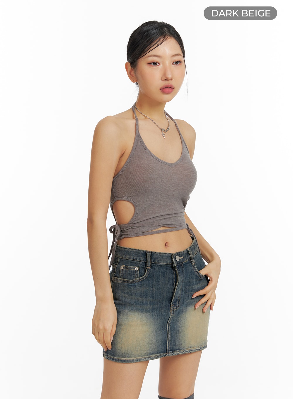 solid-halter-drawstring-top-cf420 / Dark beige