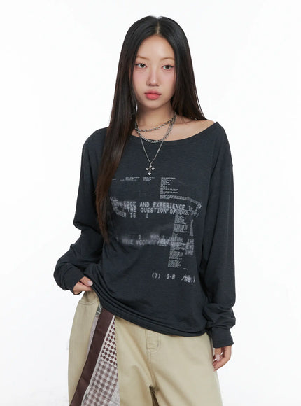 cyber-graphic-white-long-sleeve-tee-cs503 / Dark gray