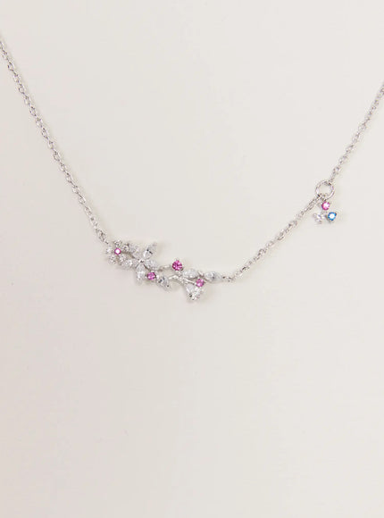 acc-accent-petal-ruby-necklace-kc1008 / Silver