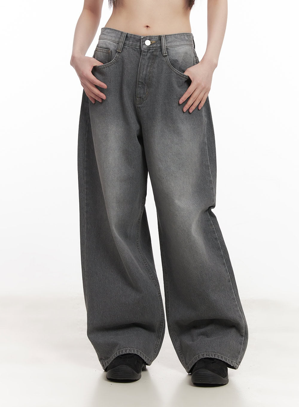 venessa-washed-baggy-jeans-cm528