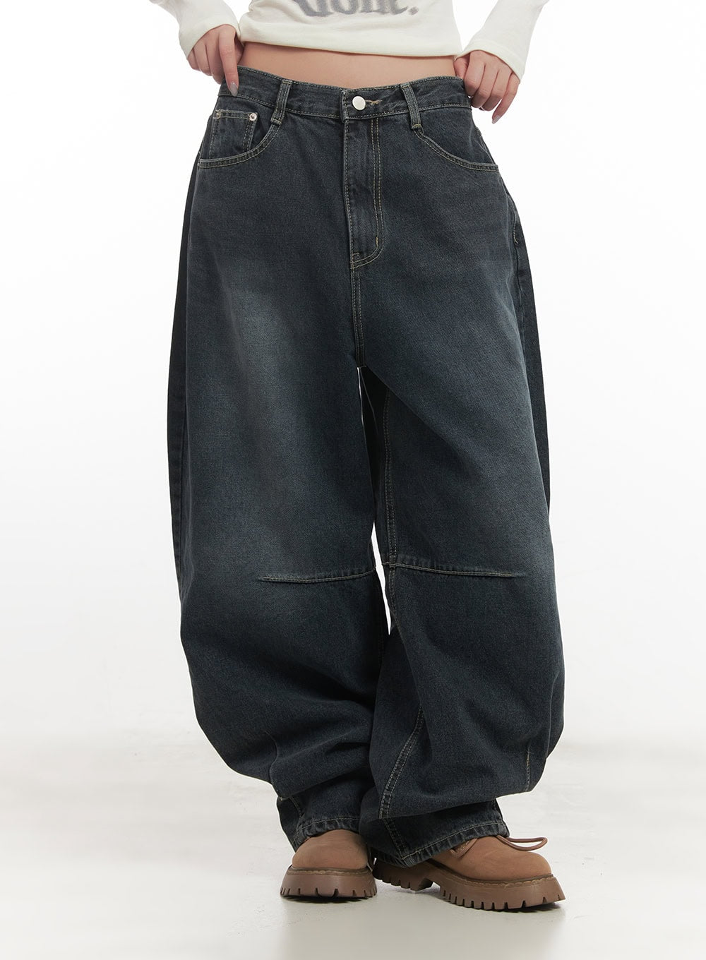 giselle-stitched-balloon-fit-jeans-cf526