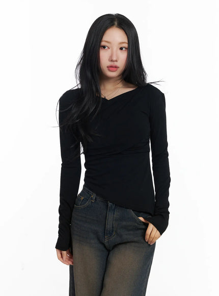 asymmetric-ruched-long-sleeve-top-cj514 / Black
