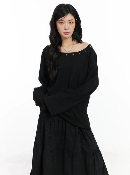 off-shoulder-grommet-long-sleeve-top-cd502 / Black