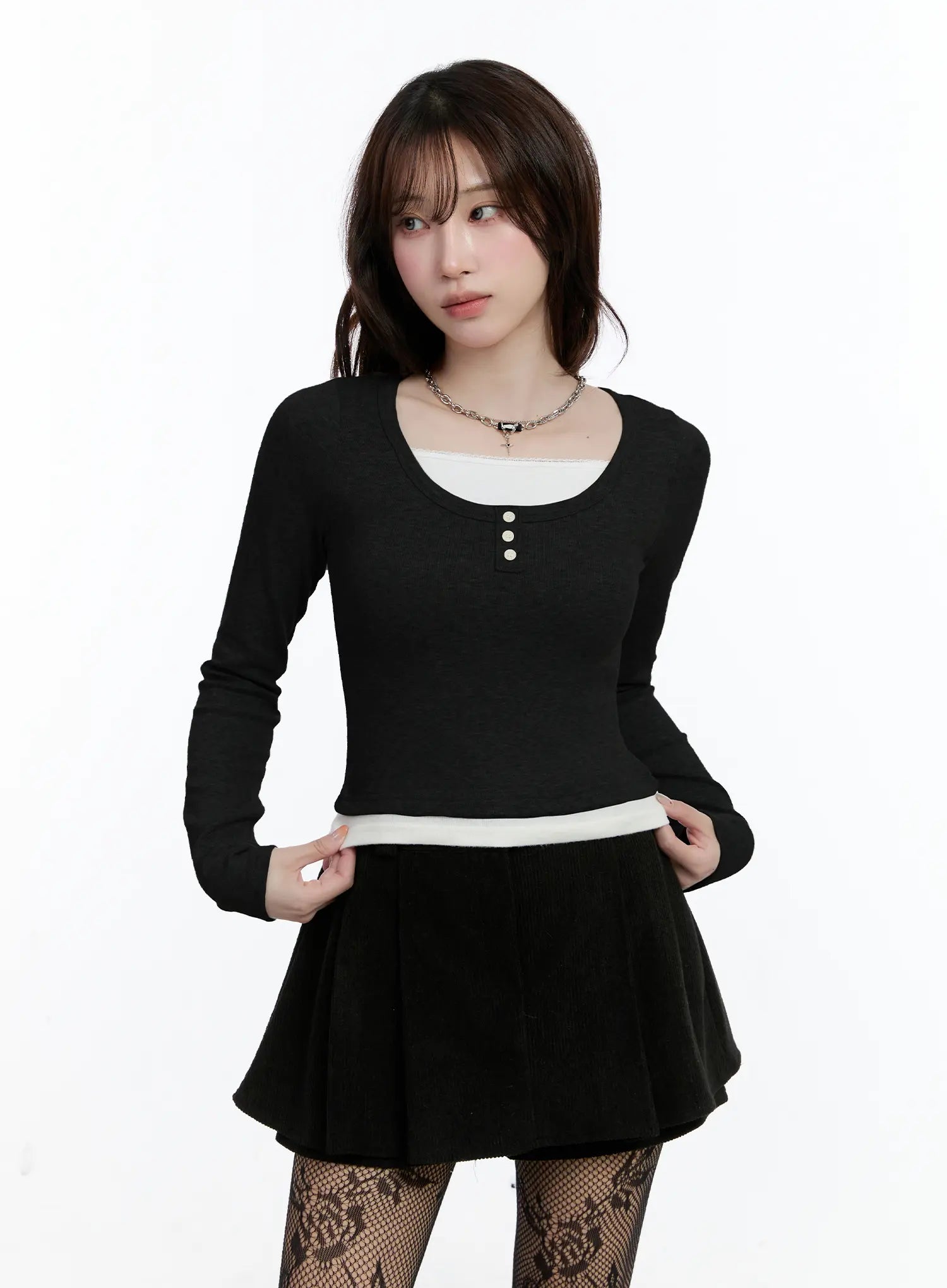 fleece-lined-layered-henley-top-cn525 / Black