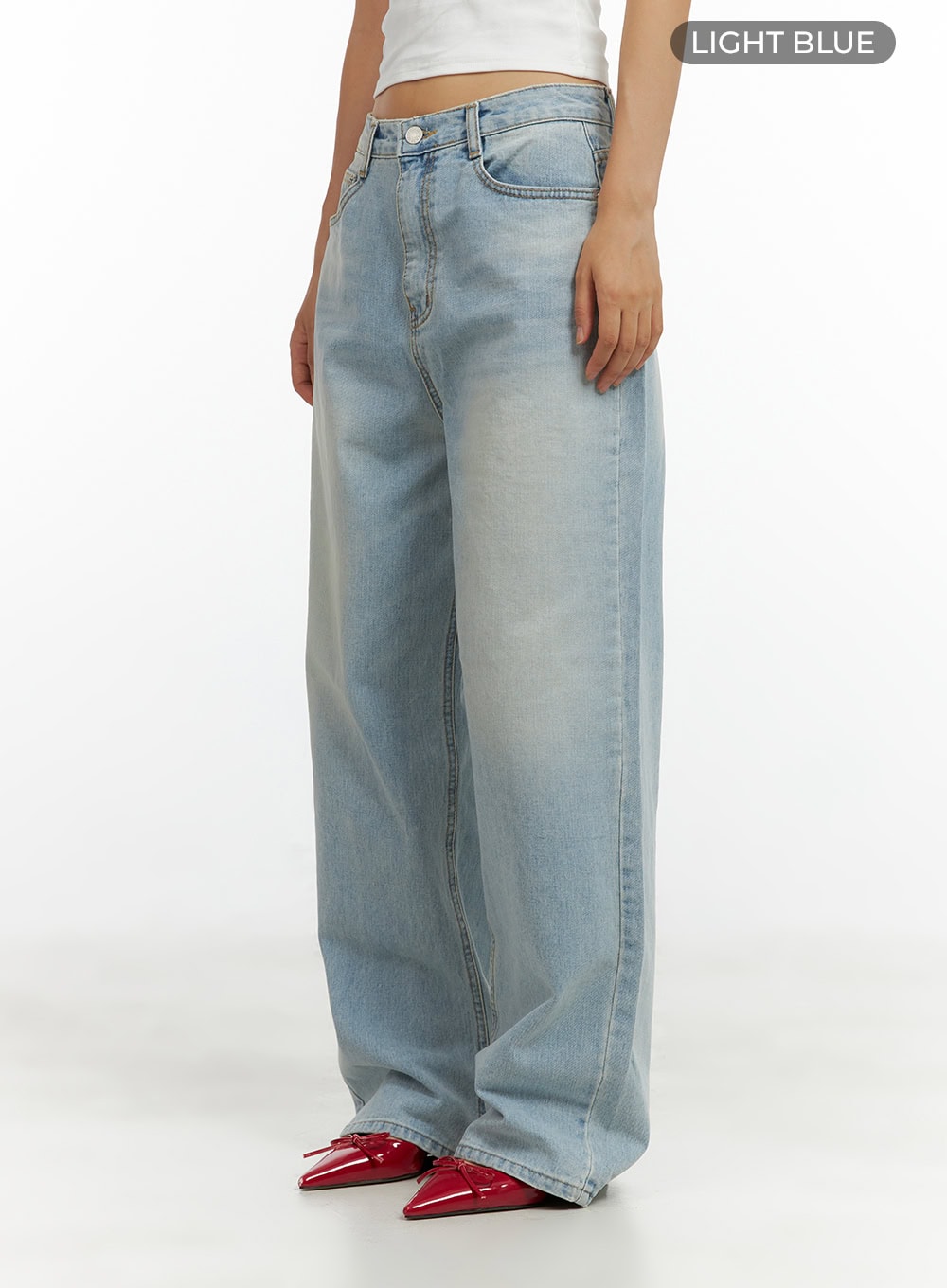 light-low-rise-baggy-jeans-cl410