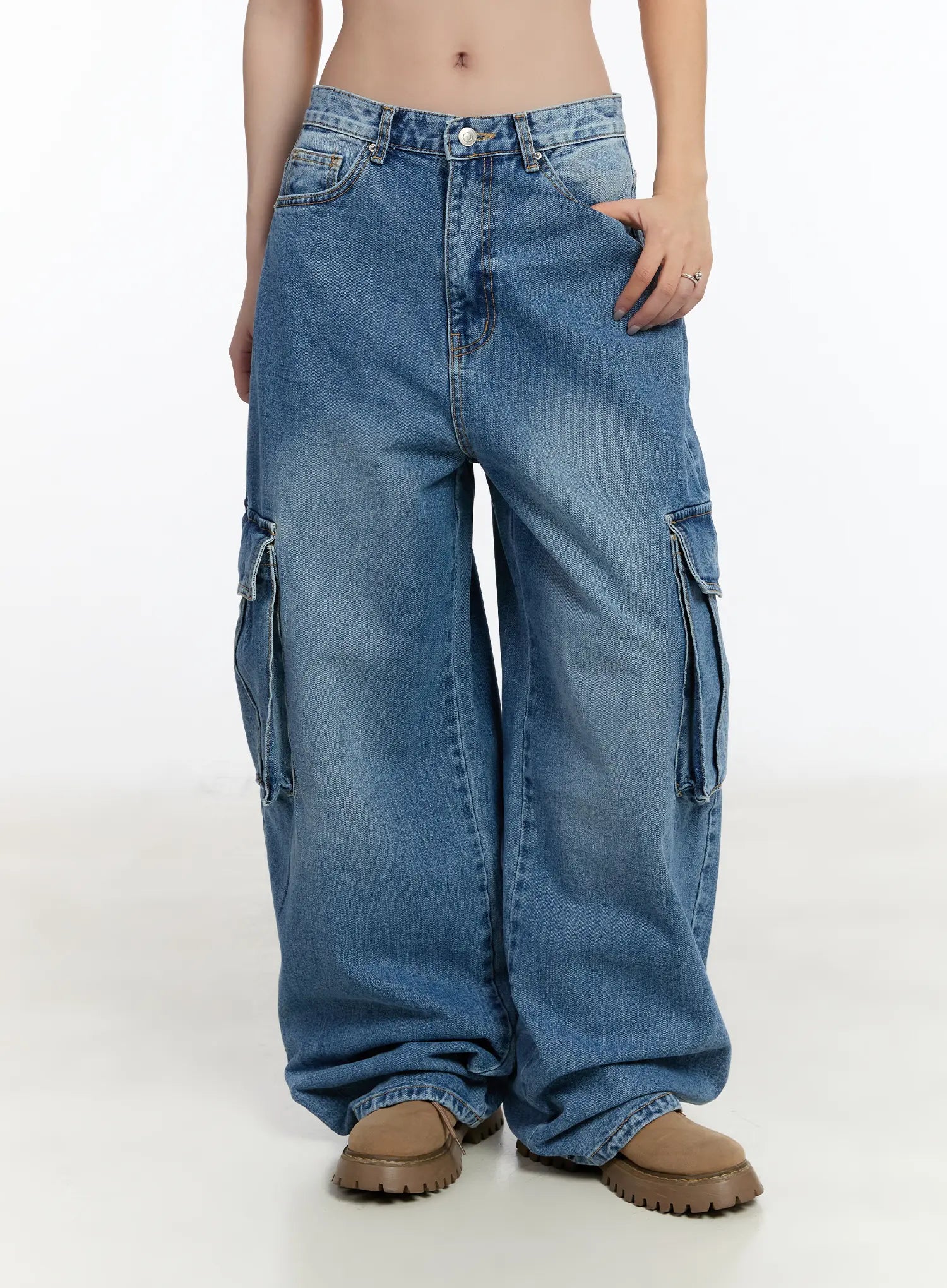 valeria-wide-leg-cargo-jeans-cm511