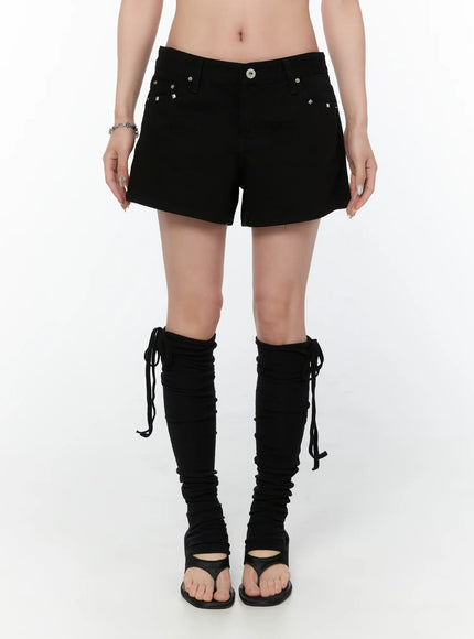 studded-low-rise-shorts-cy514