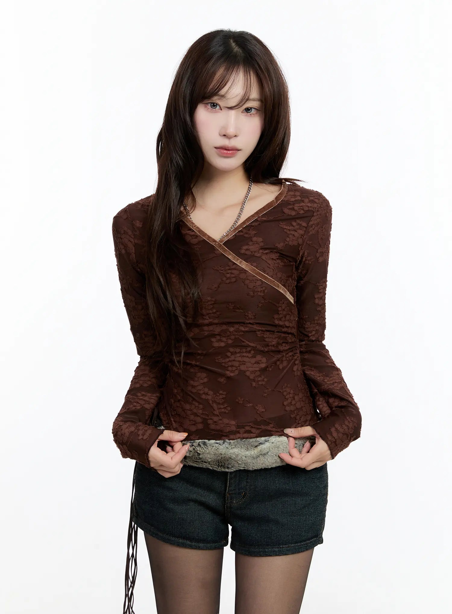 velvet-lace-v-neck-long-sleeve-top-cn524 / Dark brown
