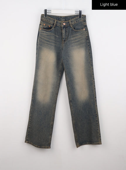 washed-straight-leg-jeans-cs326
