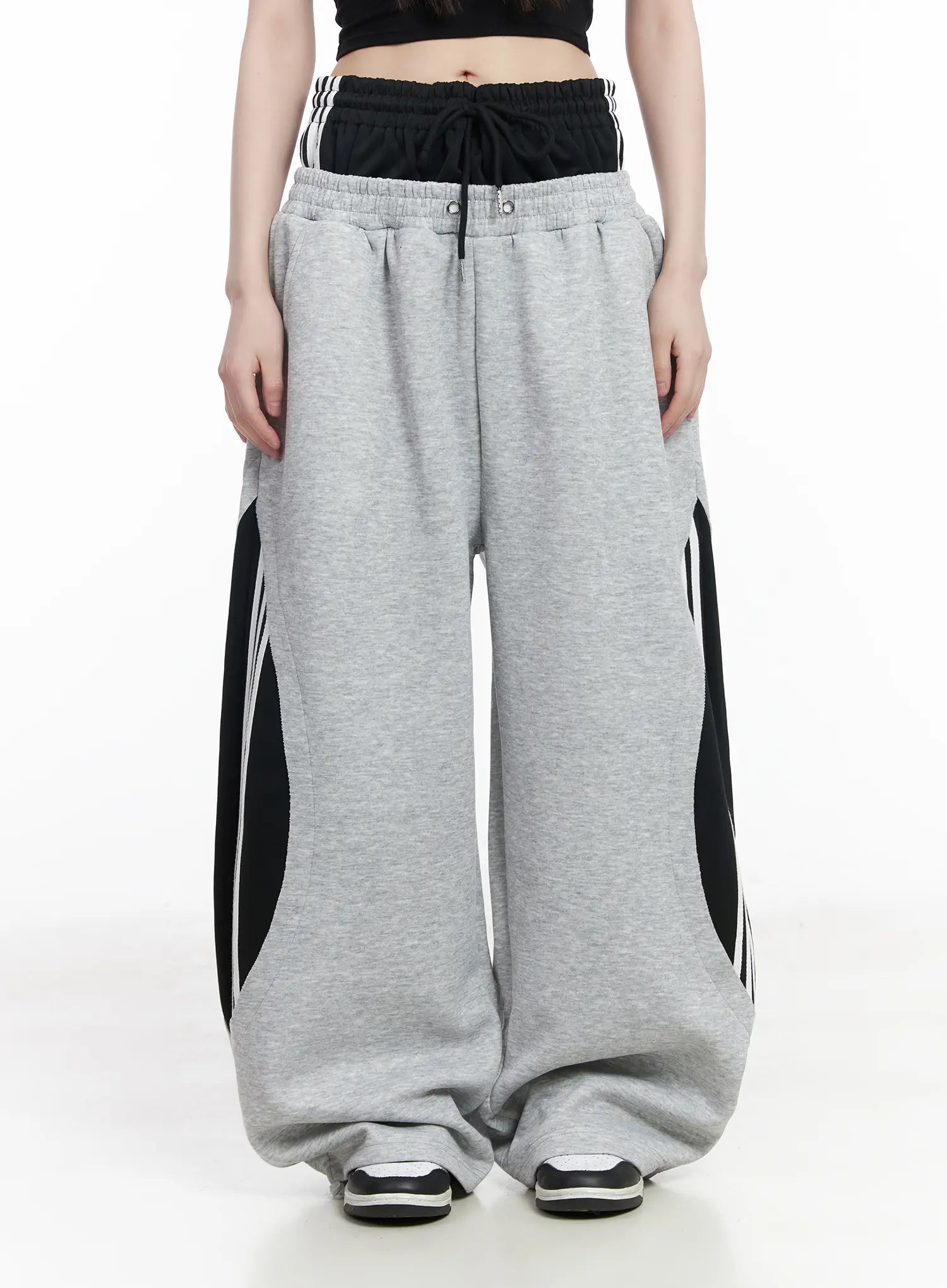 layered-wide-leg-track-pants-cm525