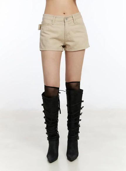 back-eyelet-belt-detail-cotton-shorts-ca507