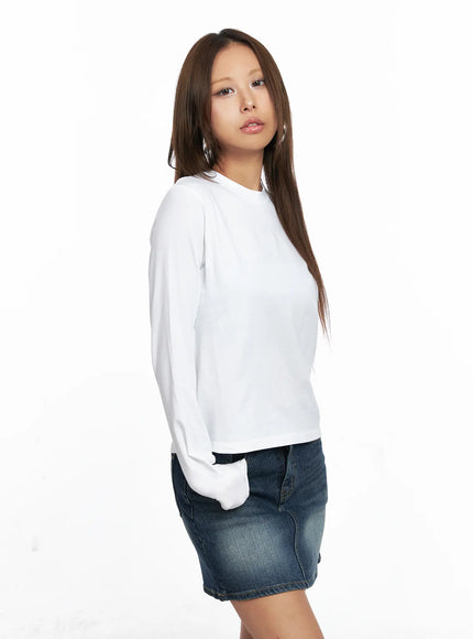 basic-round-neck-cropped-long-sleeve-top-co513