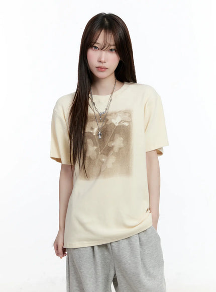 oversized-graphic-fleece-lined-shirt-cn525 / Light beige