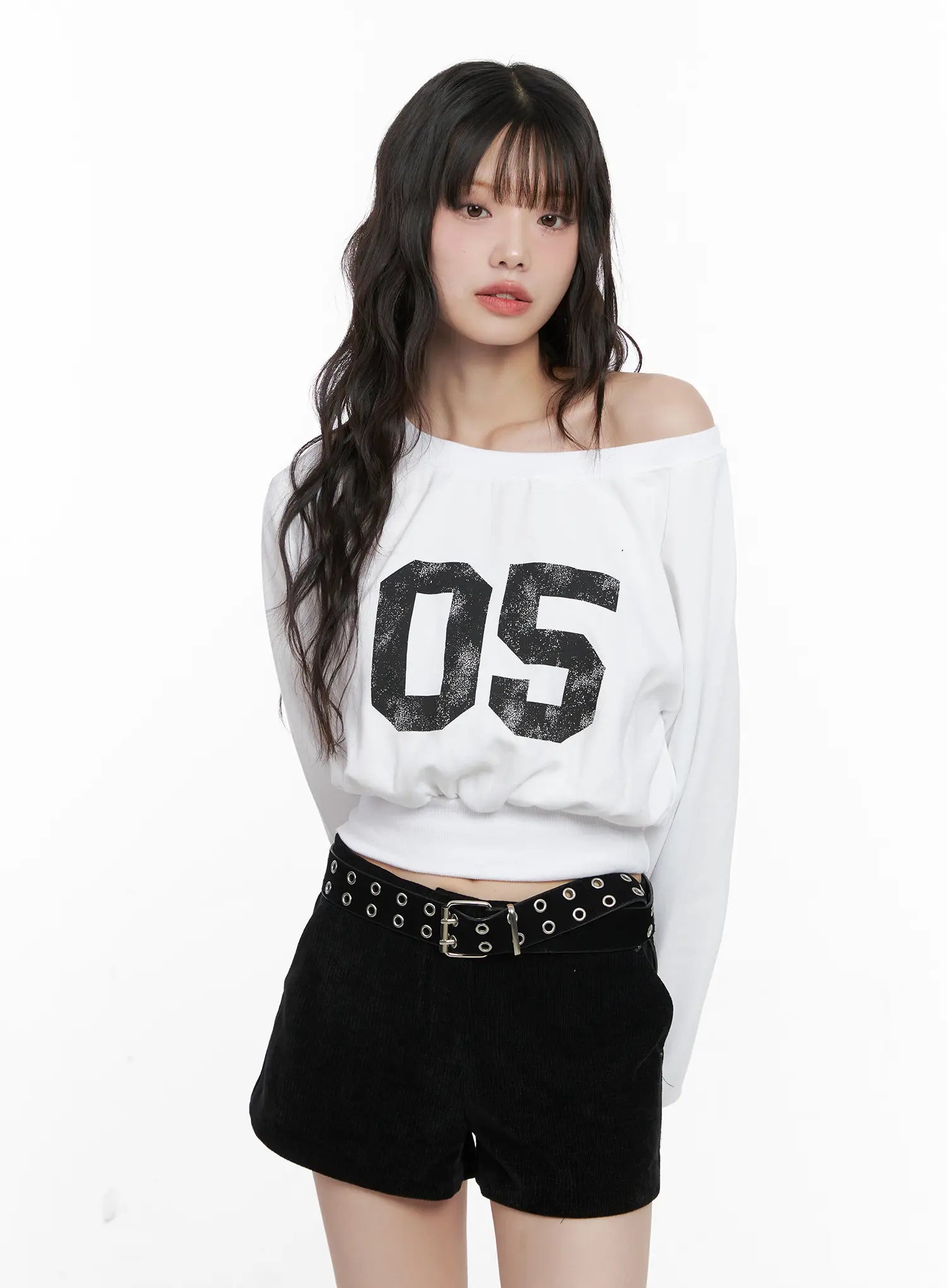 Off-Shoulder Crop Sweatshirt CN510