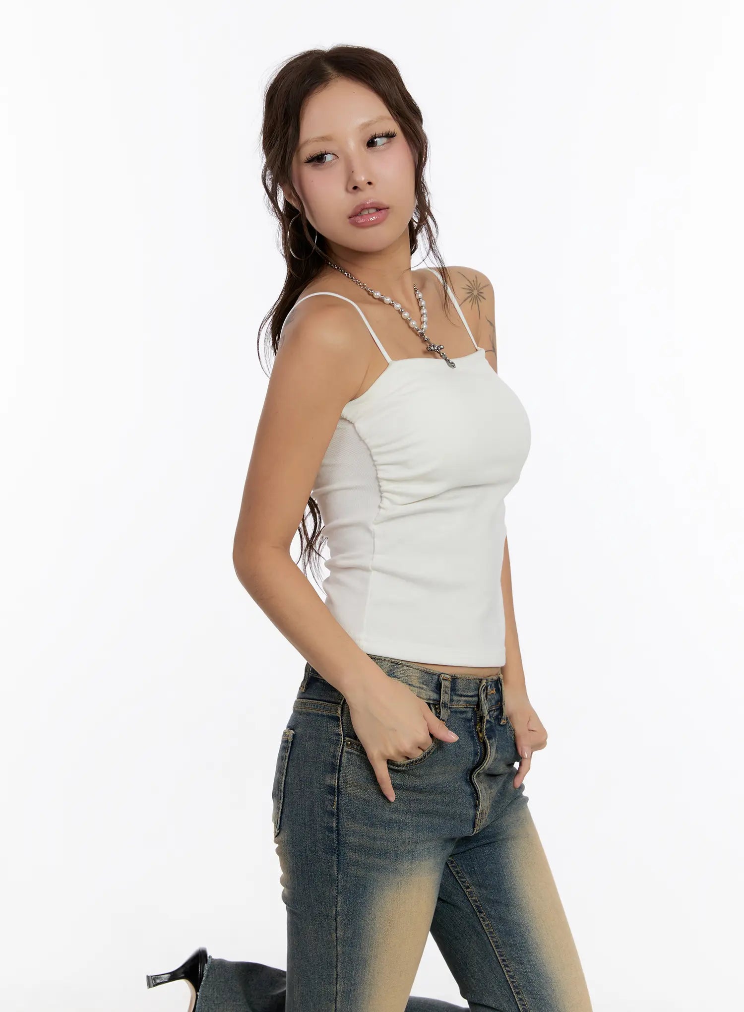 fleece-lined-shirred-tank-top-cn527 / White