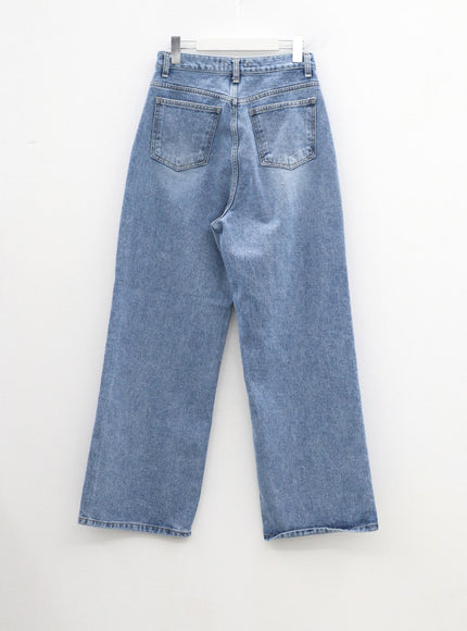 Mid-Wash Bootcut Jeans CM323