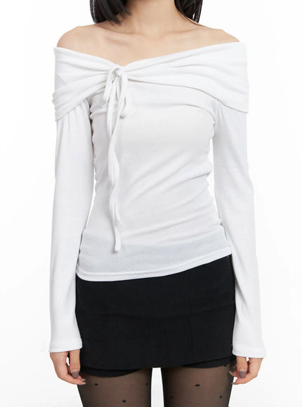 Elegant Off-Shoulder Long Sleeve Top CD508