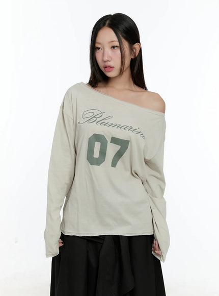 07-off-shoulder-long-sleeve-top-cs518 / Beige