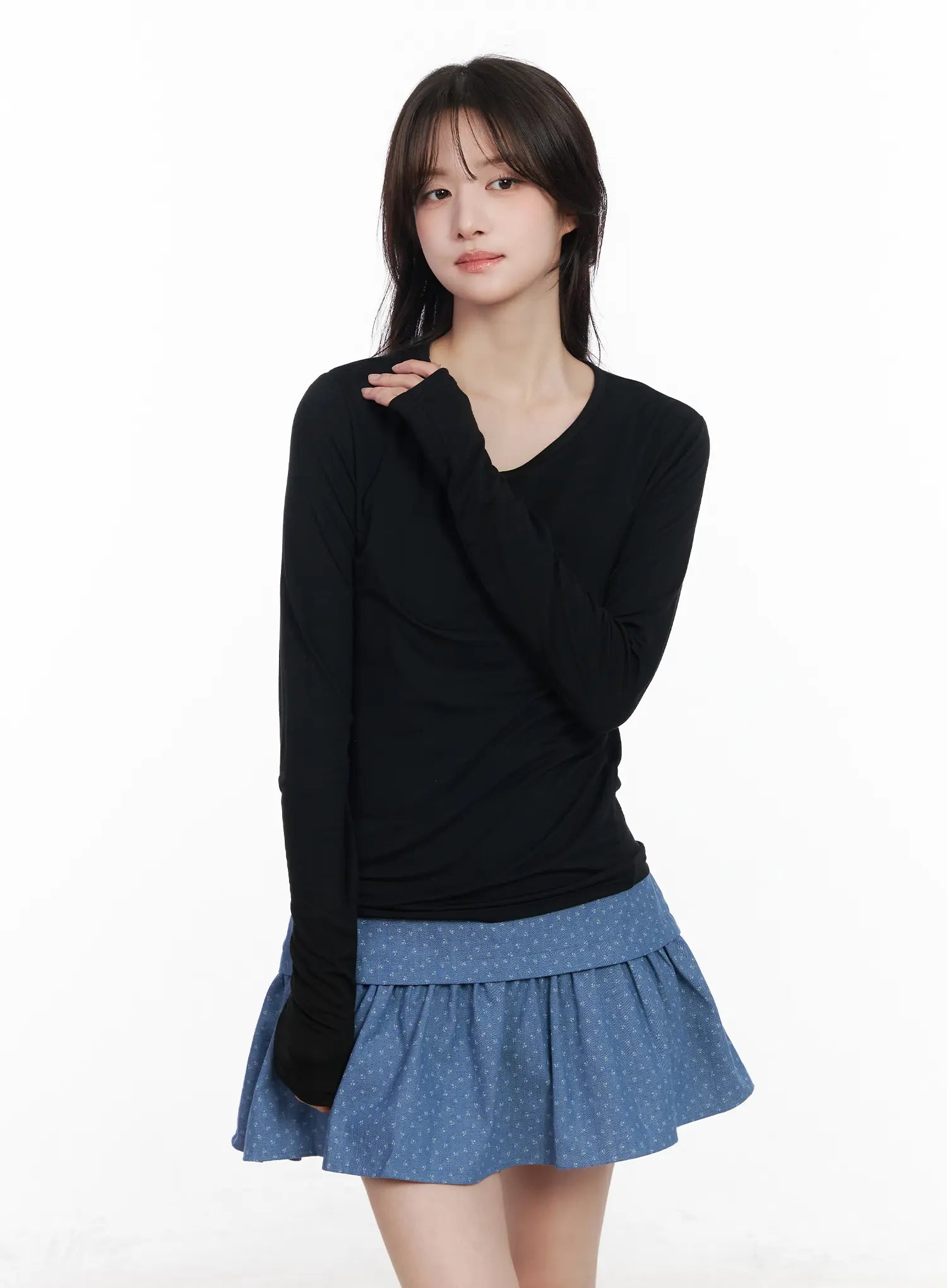 sheer-round-neck-long-sleeve-top-cm527 / Black