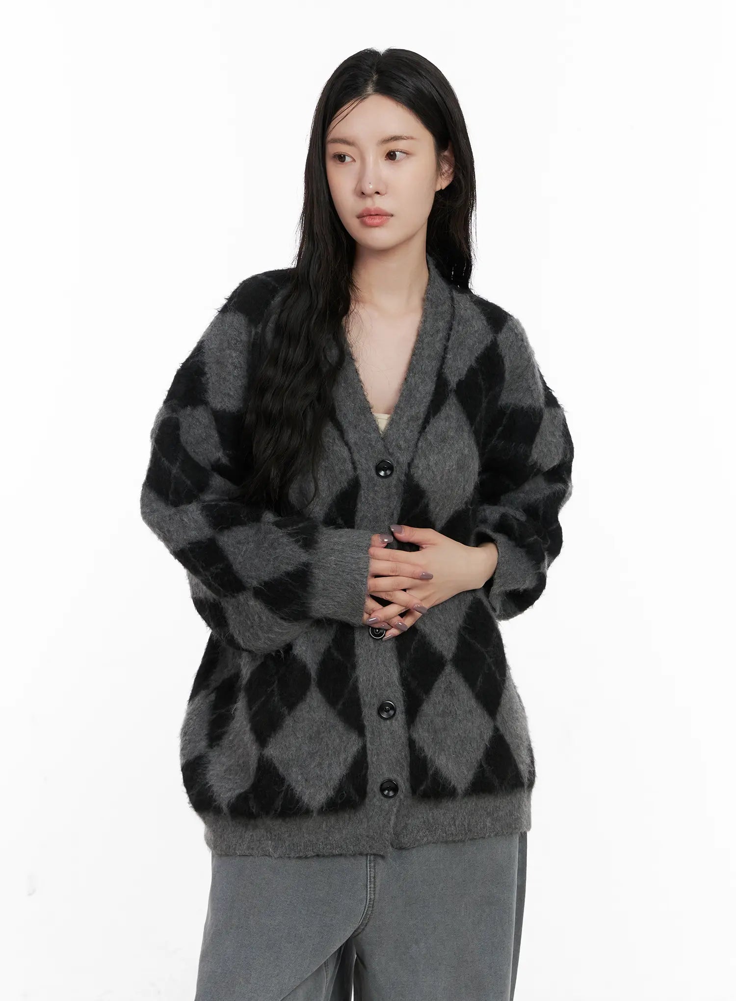 oversized-argyle-knit-cardigan-cn512 / Black