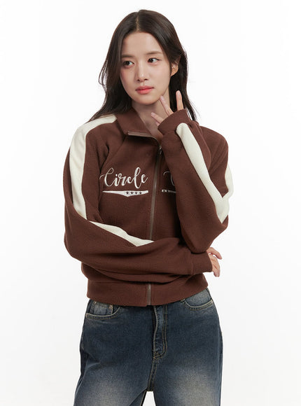 fleece-lettering-zip-up-sweatshirt-on429 / Brown