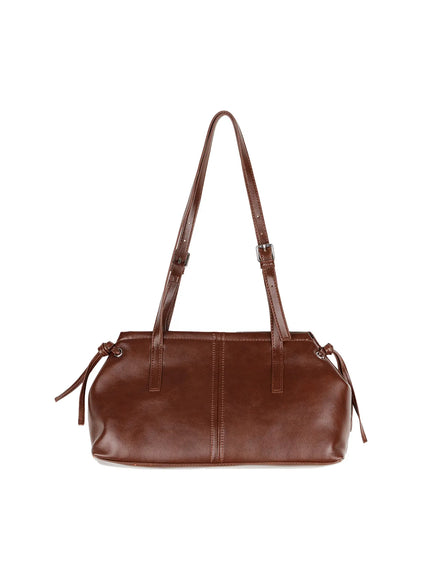 leather-buckle-strap-shoulder-bag-cj520 / Brown
