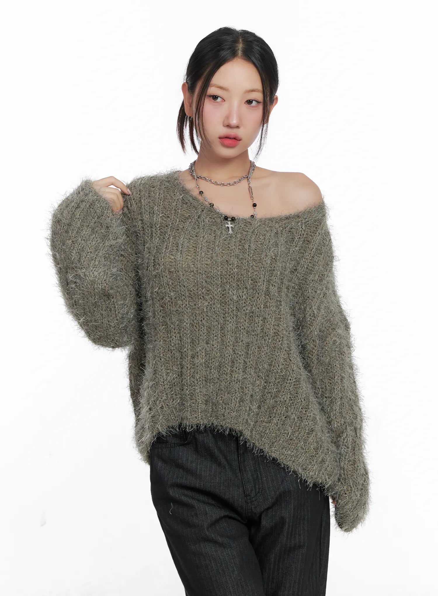 fluffy-off-shoulder-sweater-cs502 / Dark green
