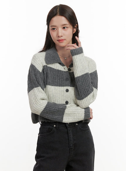 stripe-buttoned-collar-knit-cardigan-on429 / Gray