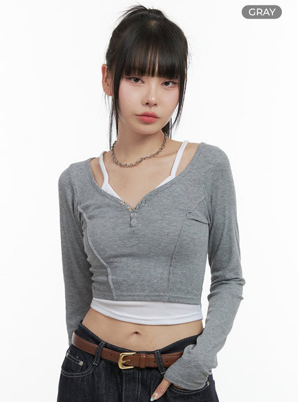 ribbed-button-v-neck-crop-top-os410 / Gray