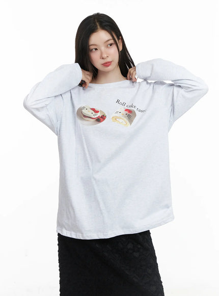 oversized-graphic-print-long-sleeve-top-cj507 / Light gray