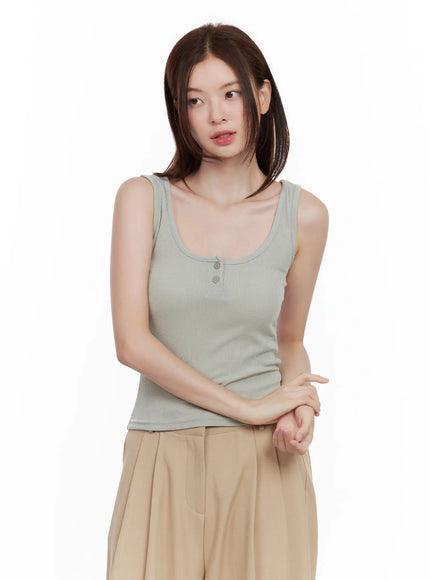 casual-button-tank / Light green