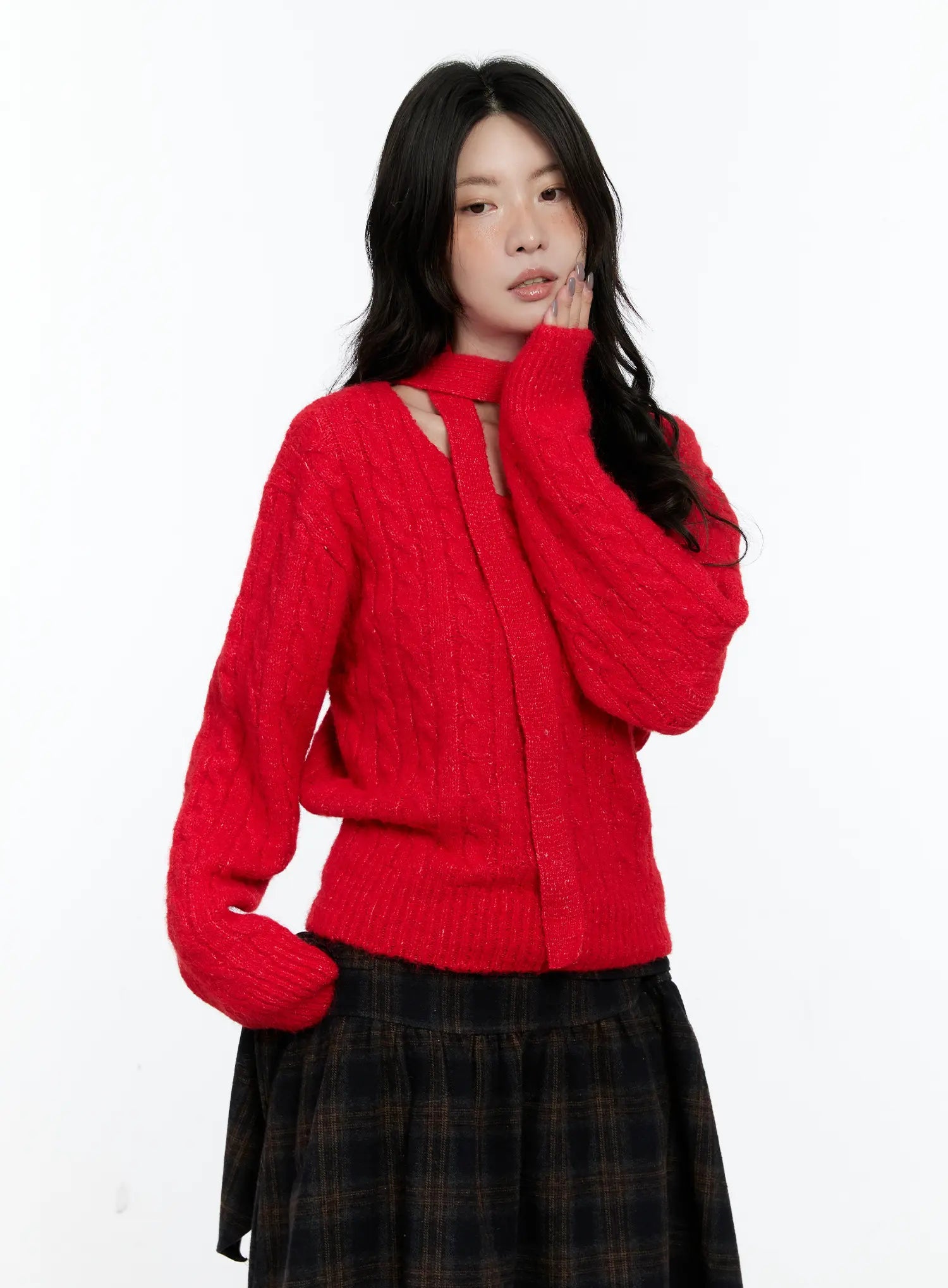 v-neck-knit-sweater-and-tie-set-cn517 / Red